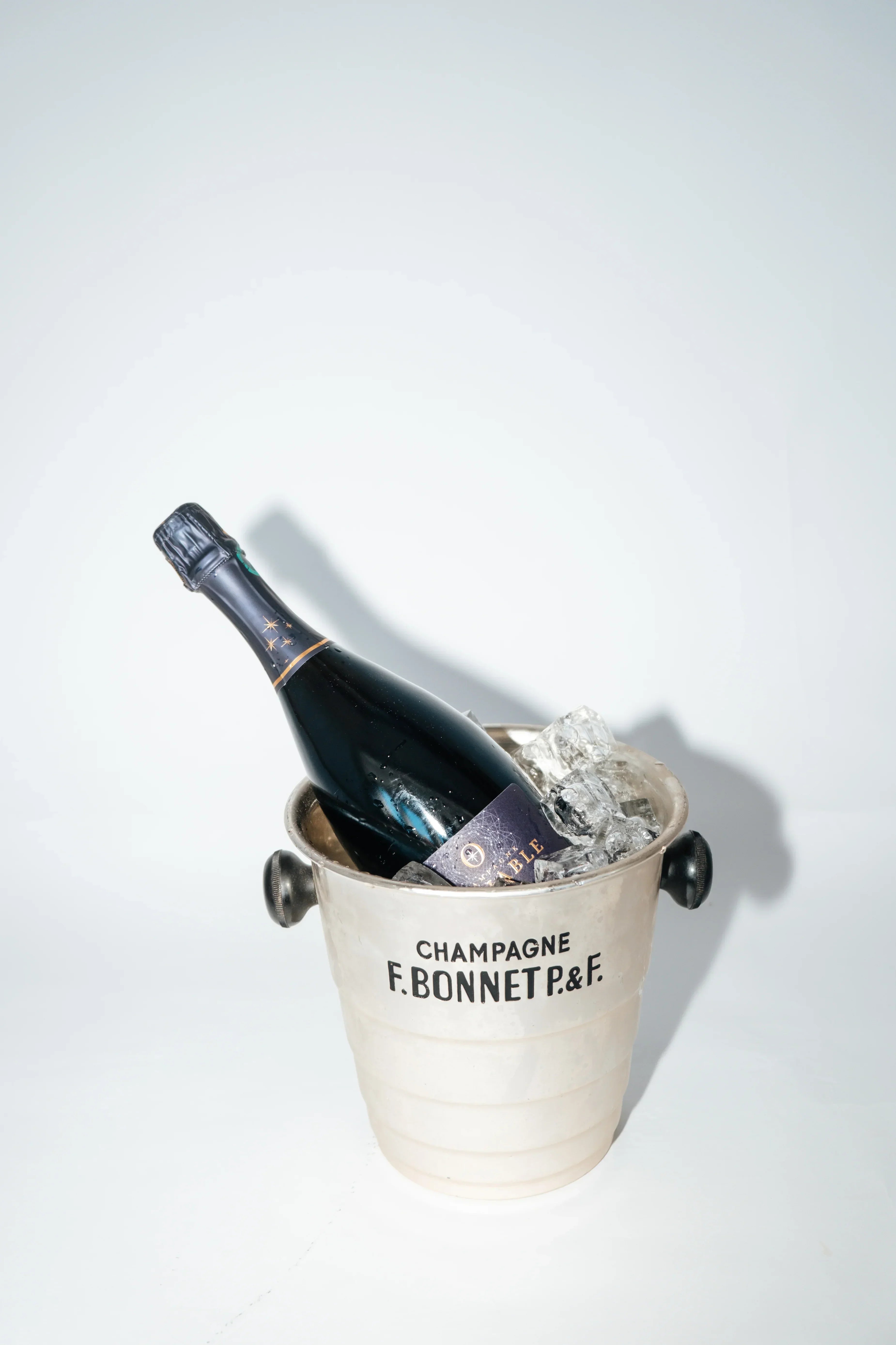 Champagne koelen: drinktemperatuur en tips voor magnums
